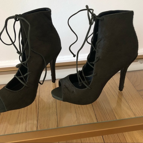 Schutz Lace-up booties - 7 - Picture 2 of 8
